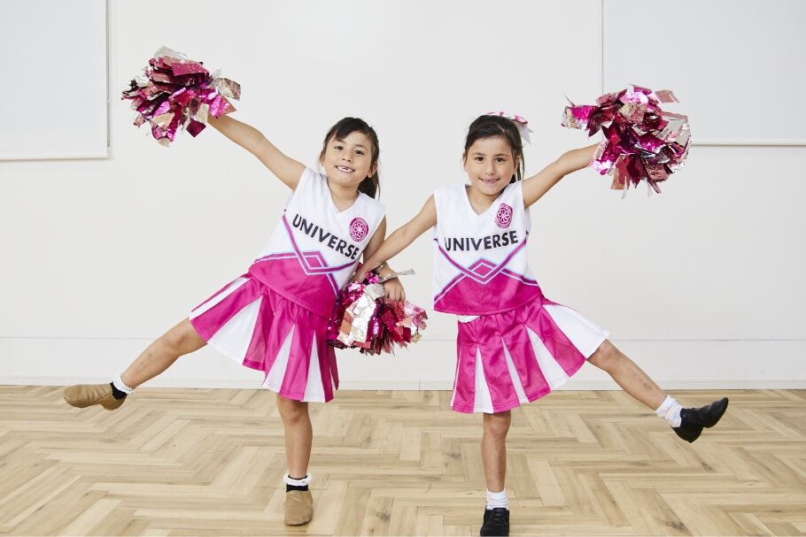 ユニバースチアダンススクールについて